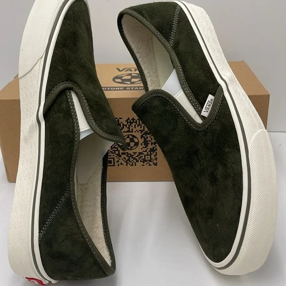 Vans Men's Green Classic Slip-On Slip-On Vr3 SfSherpa Grape Leaf/Marshma